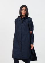 Load image into Gallery viewer, Wett Coat