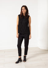 Load image into Gallery viewer, Zip Back Circle Blouse in Black
