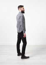 Load image into Gallery viewer, Western Arkansas Button-Up in Grey Floral
