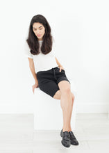 Load image into Gallery viewer, Nuit Shorts in Black
