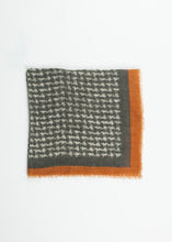 Load image into Gallery viewer, Houndstooth Square in Slate
