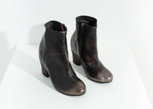 Load image into Gallery viewer, Scavata Ankle Boot in Bronze
